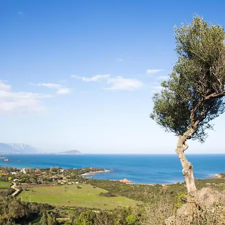 Anna Sea View * Bari Sardo